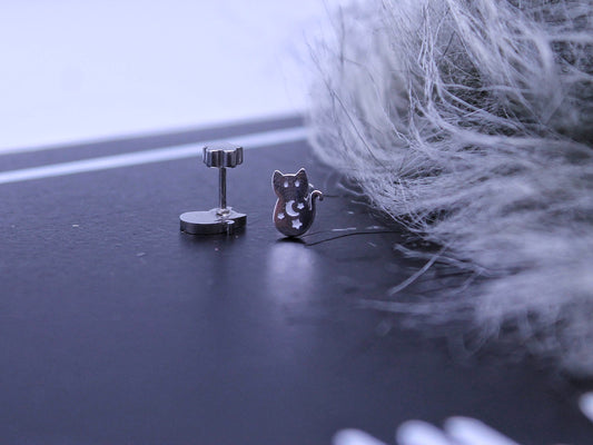 cat silver stud earrings stainless steel screwback earrings